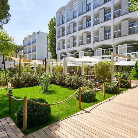 Hotel Saraceno Resort With Private Beach Milano Marittima Kültér fotó