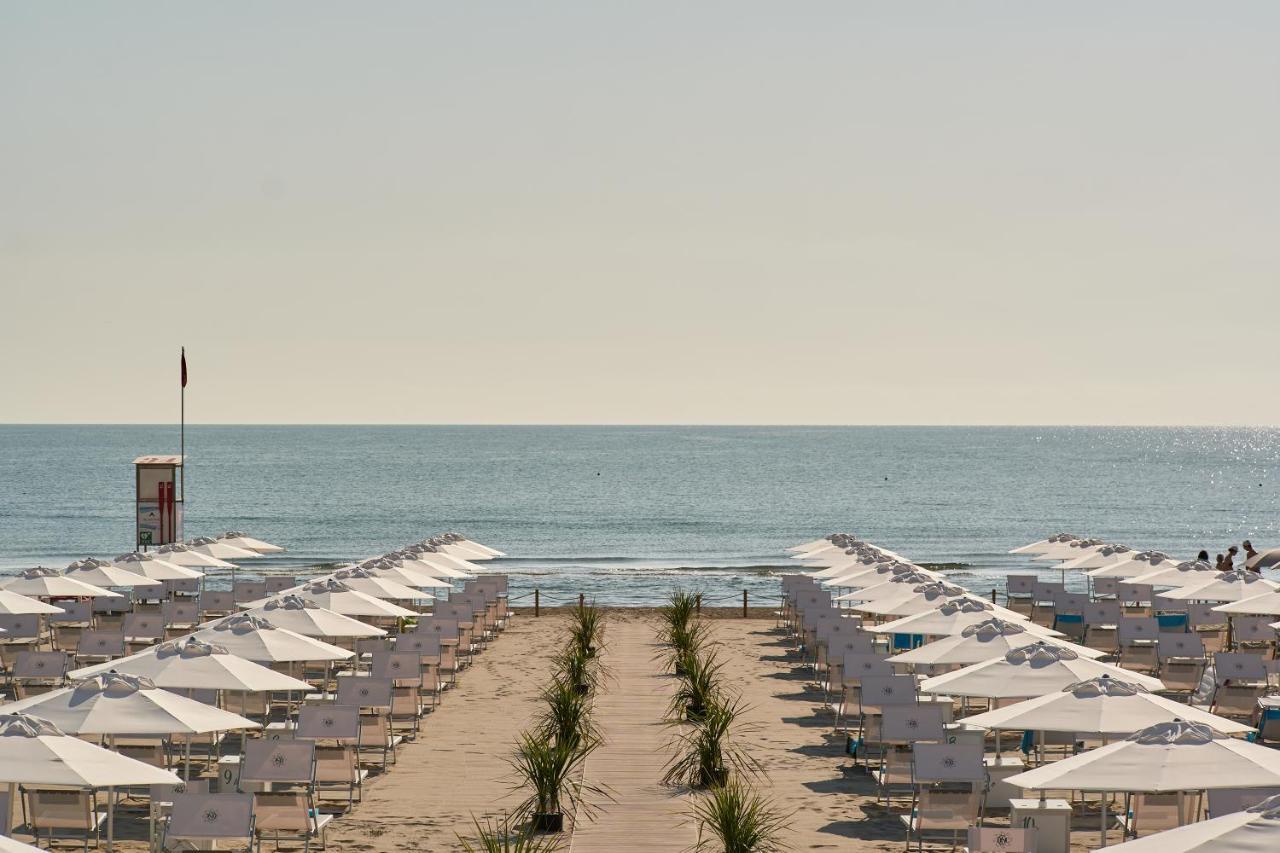 Hotel Saraceno Resort With Private Beach Milano Marittima Kültér fotó
