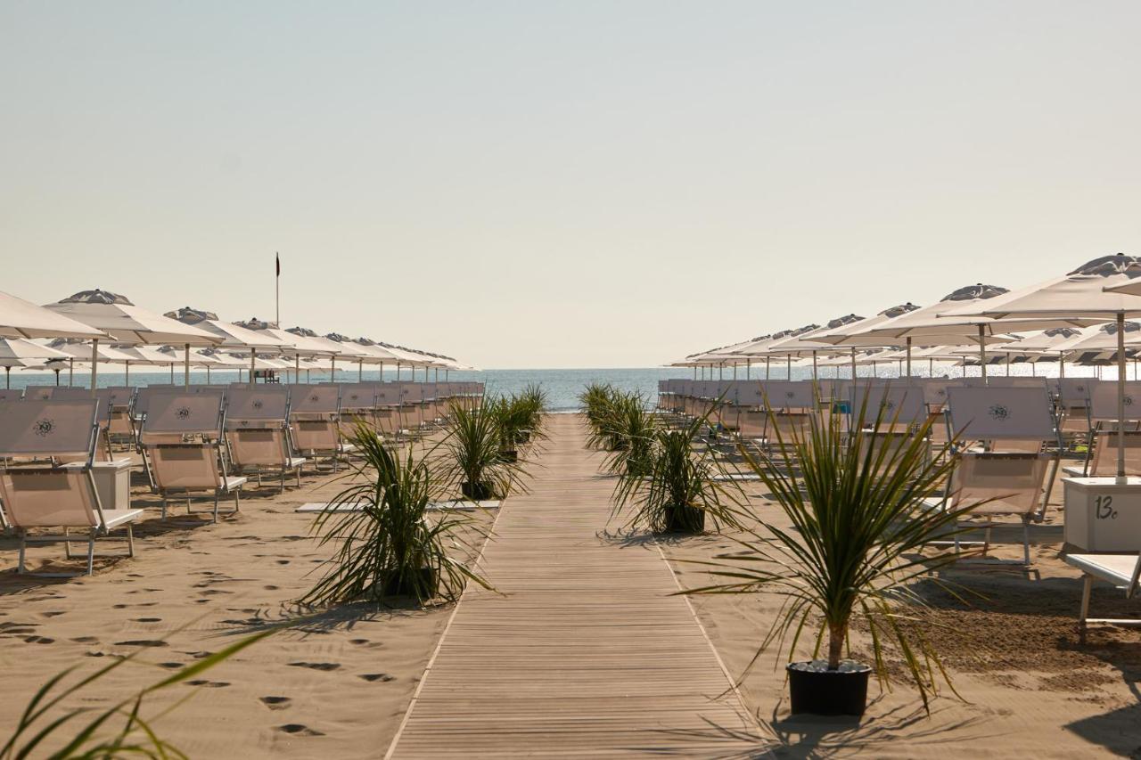 Hotel Saraceno Resort With Private Beach Milano Marittima Kültér fotó