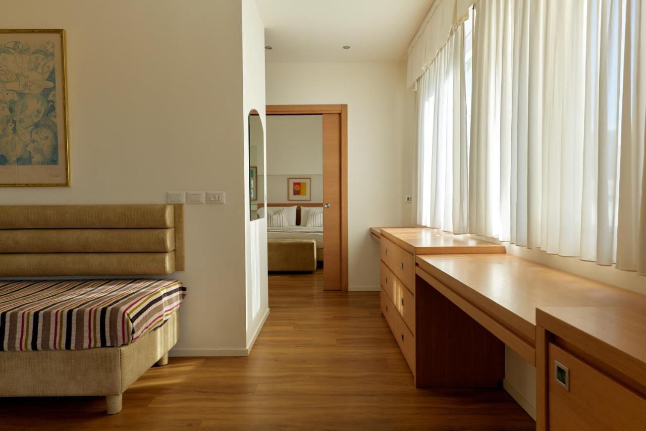 Hotel Saraceno Resort With Private Beach Milano Marittima Kültér fotó