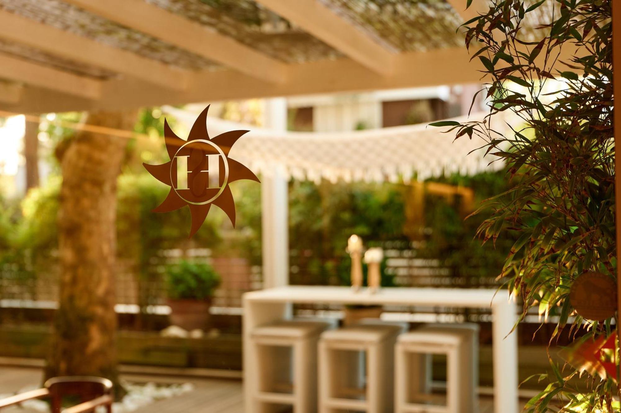 Hotel Saraceno Resort With Private Beach Milano Marittima Kültér fotó