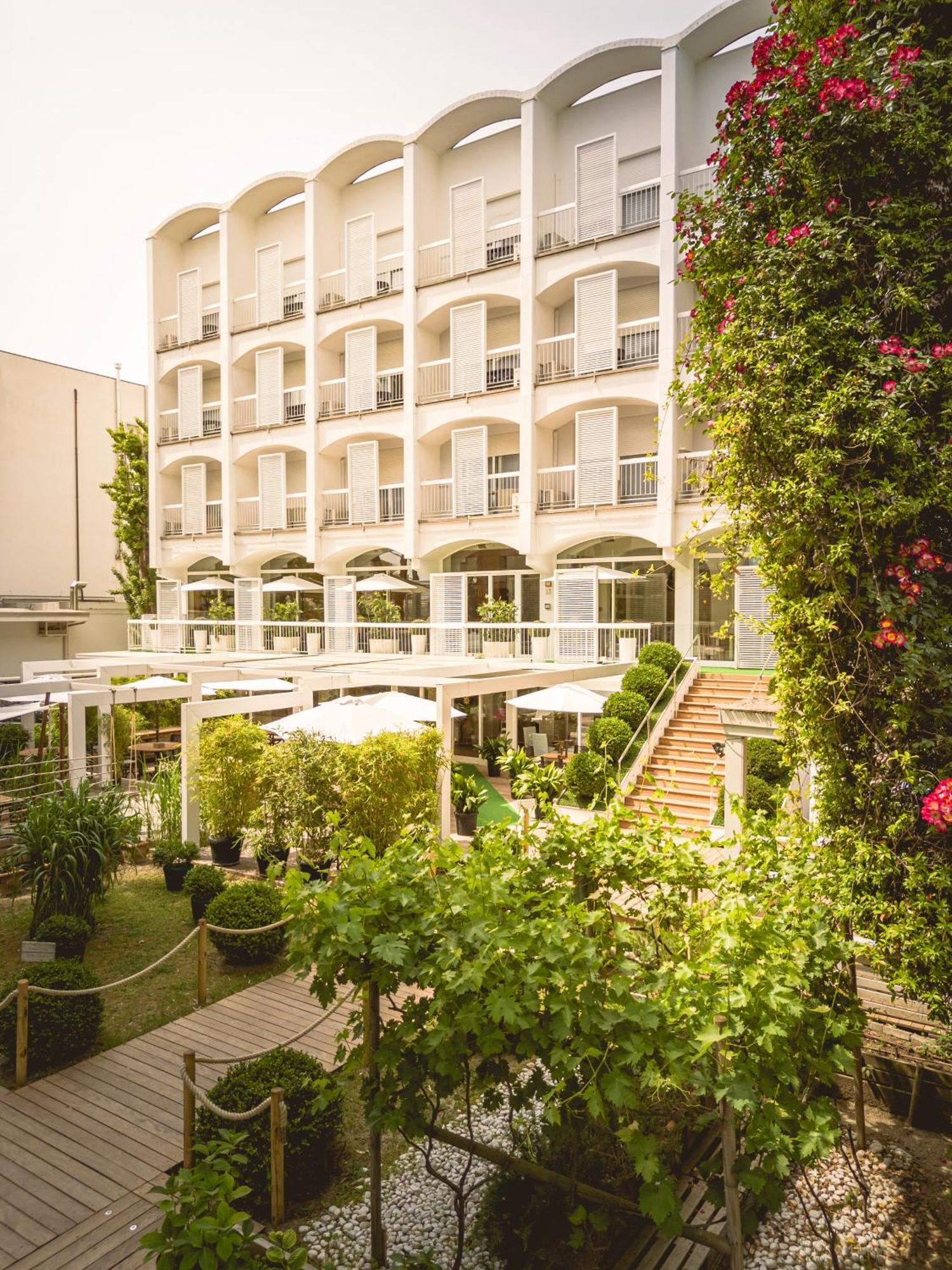 Hotel Saraceno Resort With Private Beach Milano Marittima Kültér fotó