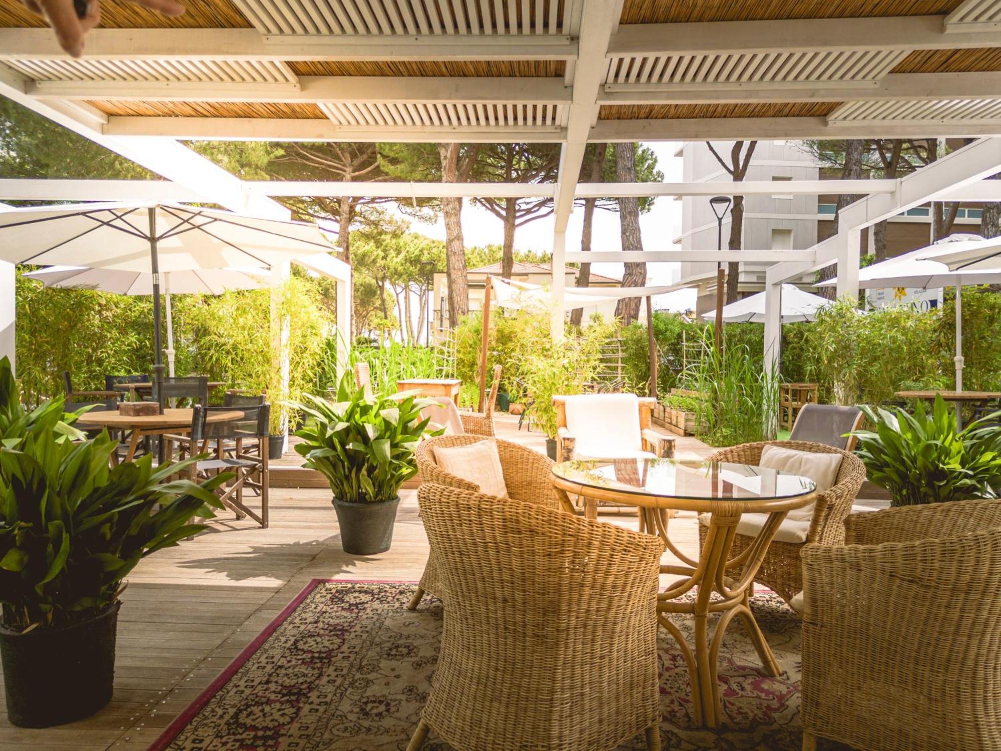 Hotel Saraceno Resort With Private Beach Milano Marittima Kültér fotó