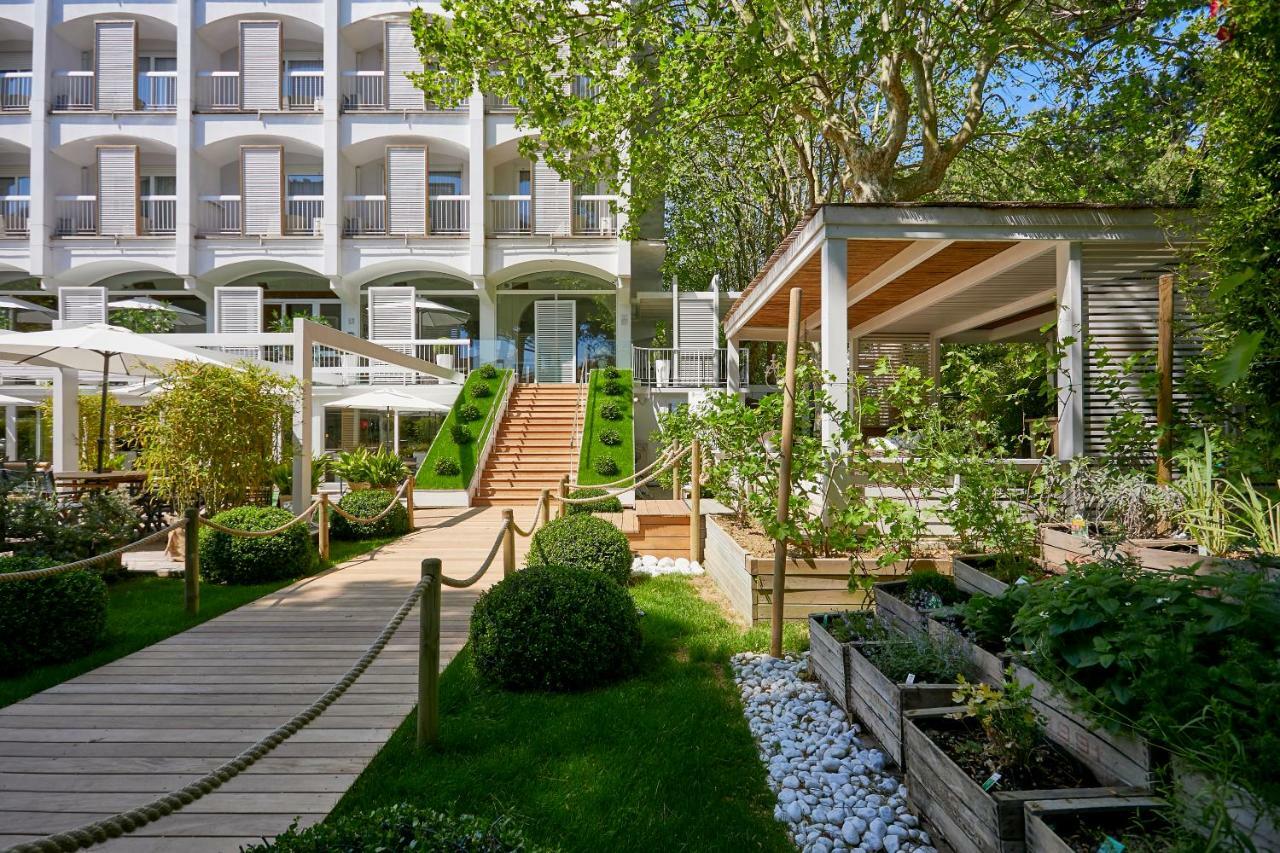 Hotel Saraceno Resort With Private Beach Milano Marittima Kültér fotó