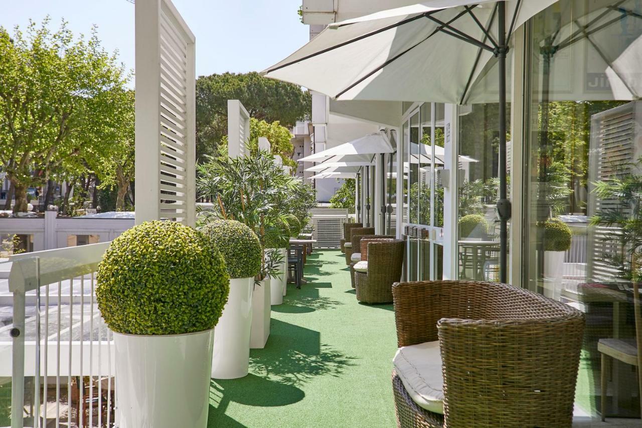 Hotel Saraceno Resort With Private Beach Milano Marittima Kültér fotó